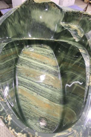 Ванна Грация 170х101 левая текстура камень из искуcственного камня