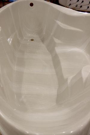 Ванна Бореаль 130x130 текстура мрамора из искуcственного камня