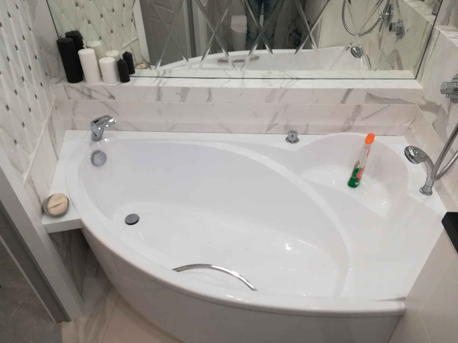 Маленькая ванная комната: как сочетать уют и современные идеи в интерьере